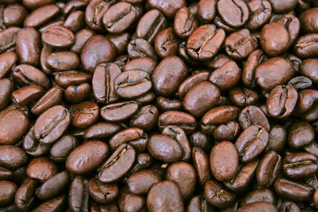 Photo by Pixabay: https://www.pexels.com/photo/pile-of-coffee-bean-164622/